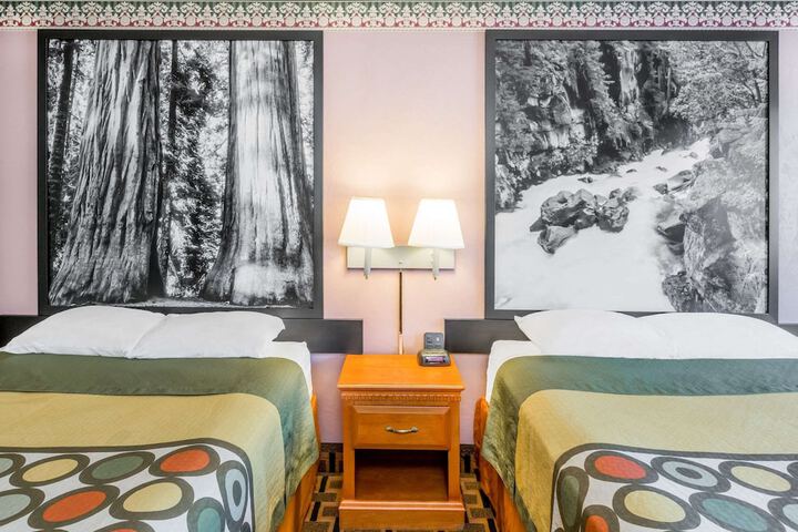 Room 14 of 15