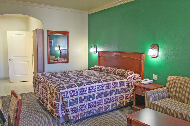 Room 26 of 32