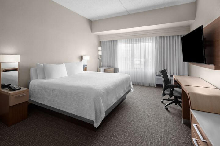 Room 25 of 44
