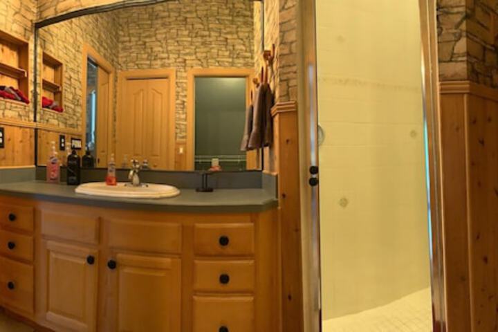 Room 10 of 47