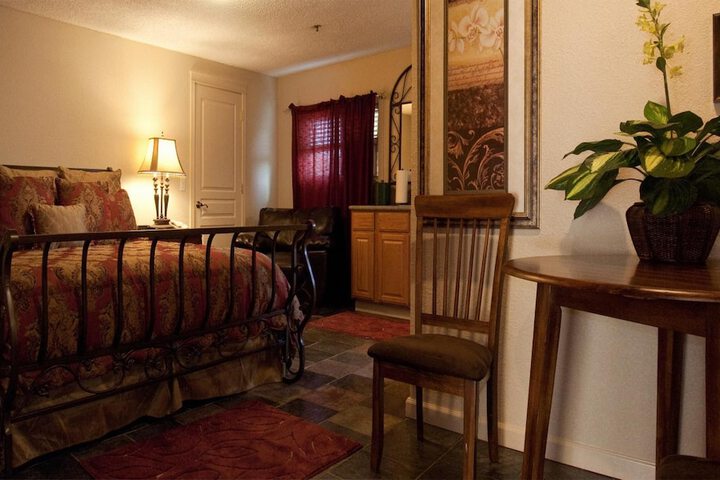 Room 19 of 40