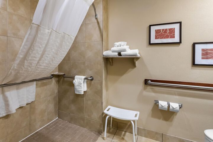 Comfort Suites Yukon - SW Oklahoma City