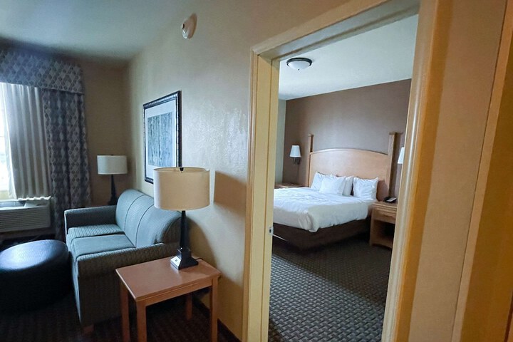 Room 18 of 44