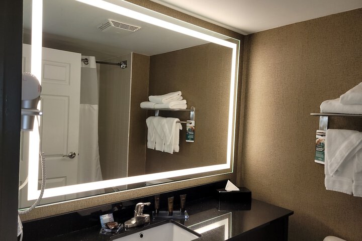 Room 28 of 78