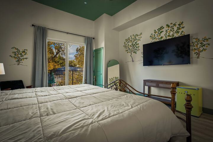 Hotel Mojo