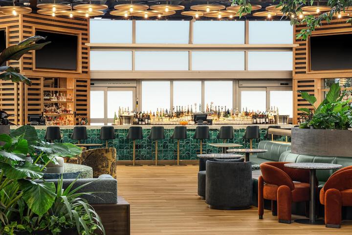 Signia by Hilton Diplomat Beach Resort