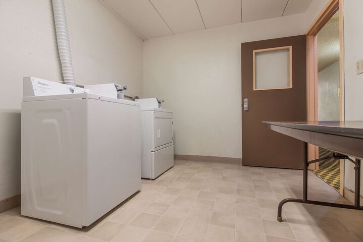 Room 19 of 36
