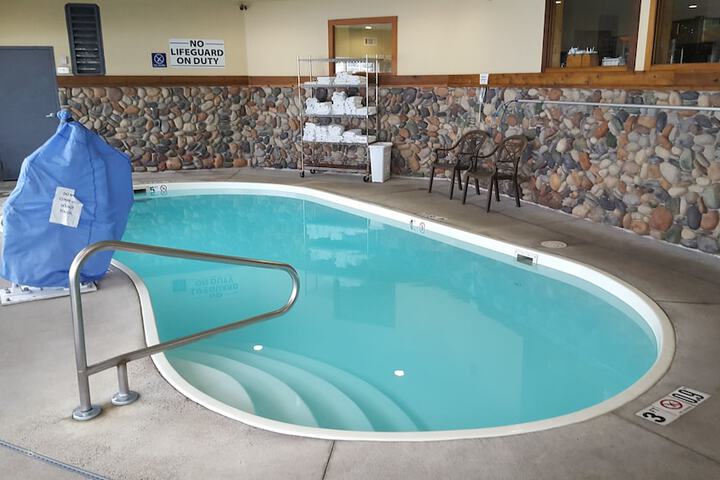 Pool 6 of 41