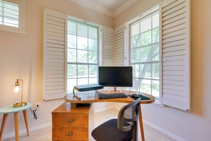 Chic Home w / Club Access Near Bay St. Louis!