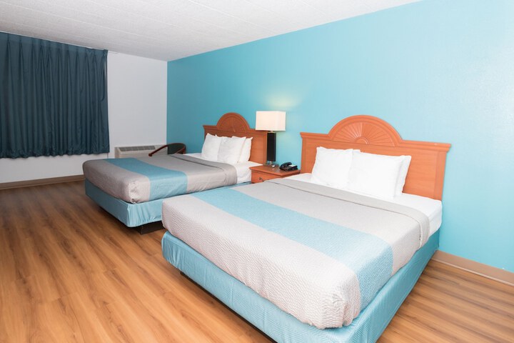 Room 15 of 38