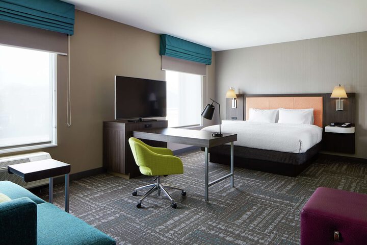 Room 11 of 37