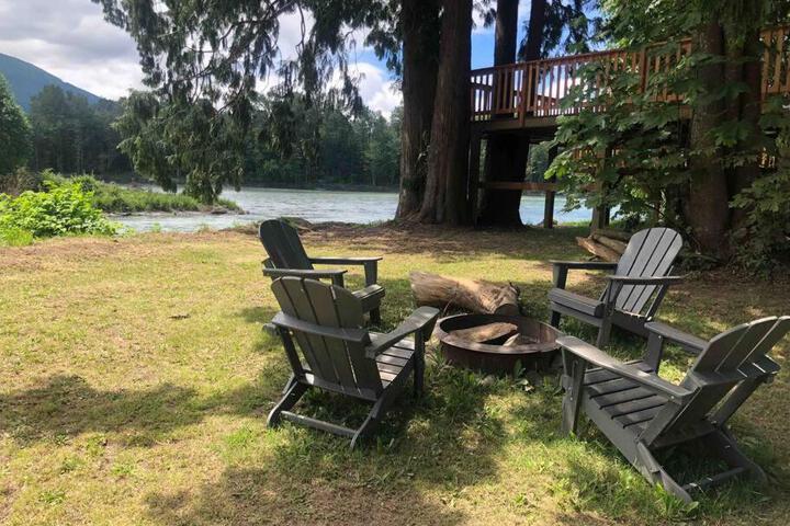 Riverfront Getaway on the Wild and Scenic