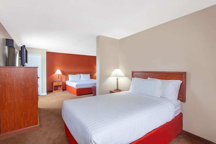 Room 20 of 25