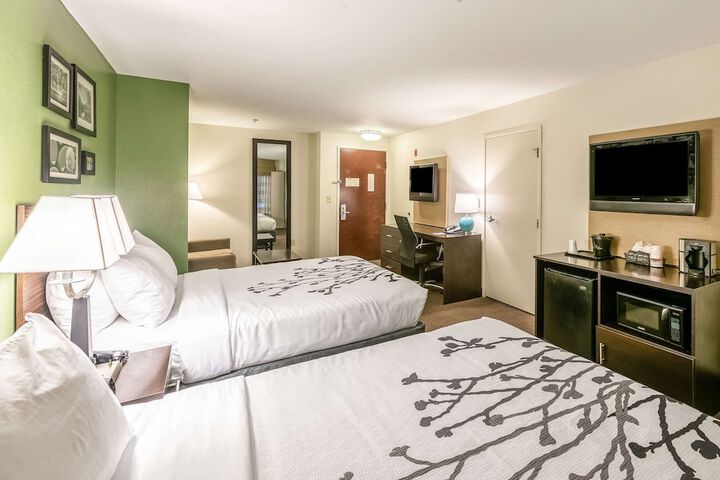 Room 20 of 37