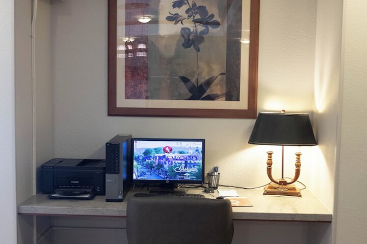 Hotel 2 of 43