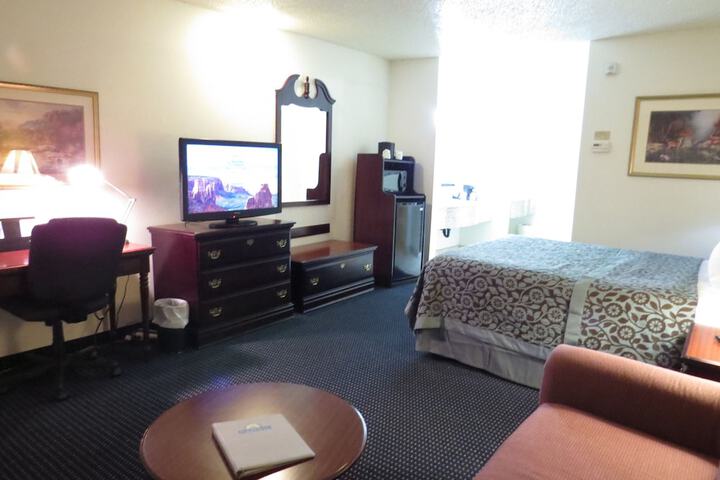Room 19 of 30