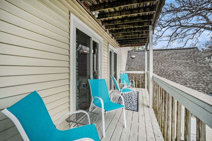 Terrace/Patio 124 of 128