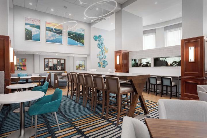 Hampton Inn & Suites ATL-Six Flags