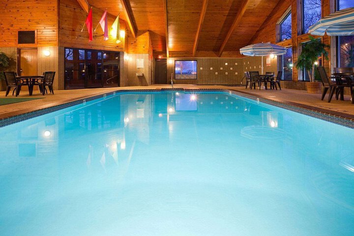 Pool 2 of 28