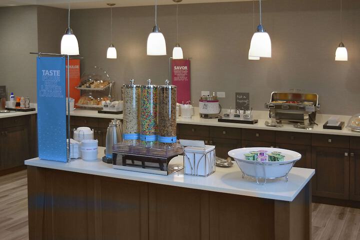 Hampton Inn & Suites Philadelphia / Media