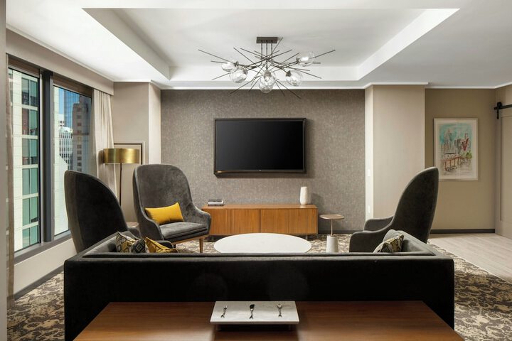 Room 32 of 120