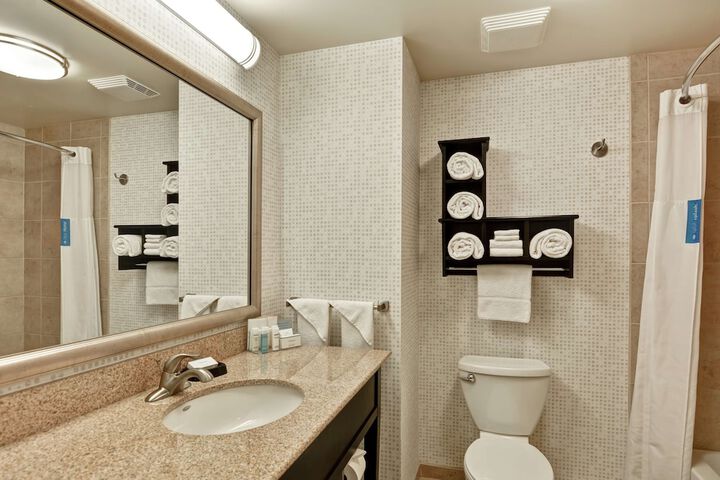 Room 16 of 37