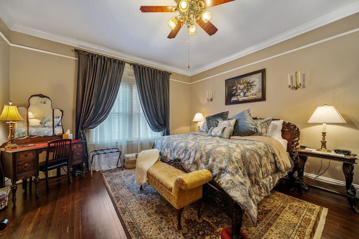 Room 27 of 50