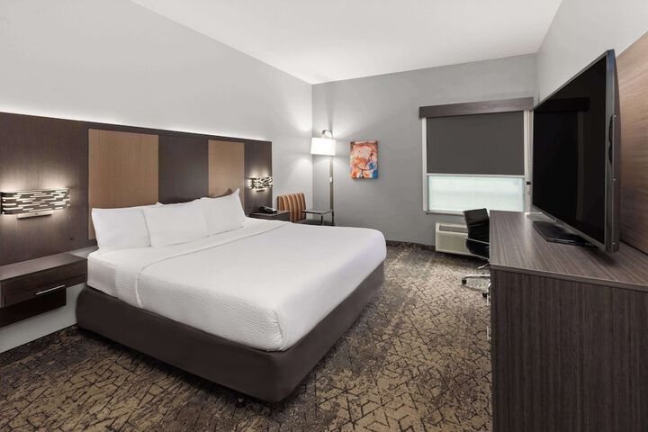 La Quinta Inn & Suites by Wyndham McAlester