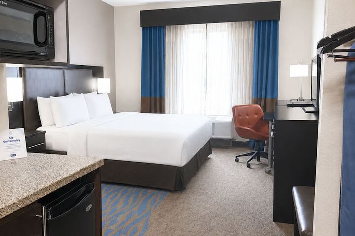 Holiday Inn Express & Suites Glenpool-Tulsa South by IHG