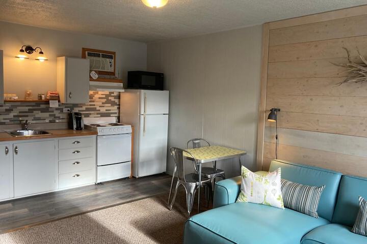 Room 35 of 60