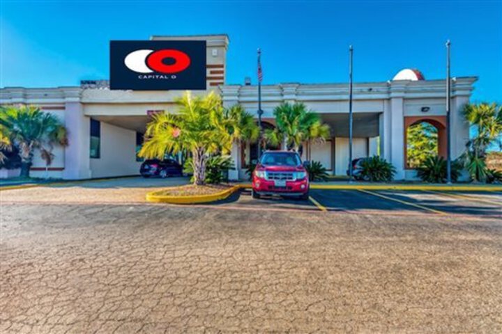 CAPITAL O NACOGDOCHES - HWY 59 & SW STAL