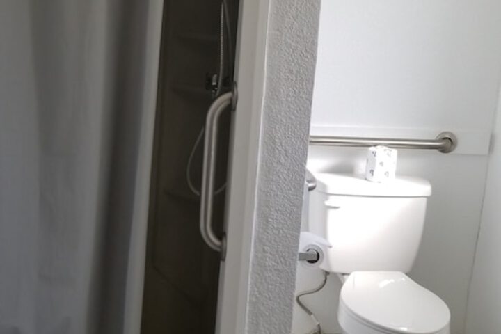 Room 15 of 21