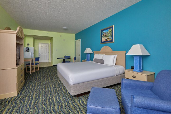 Room 32 of 45