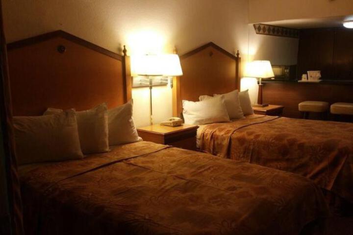 LOTUS BY HOTEL INN - HOT SPRINGS
