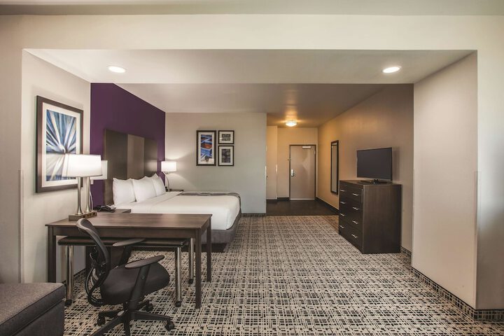 Room 45 of 60