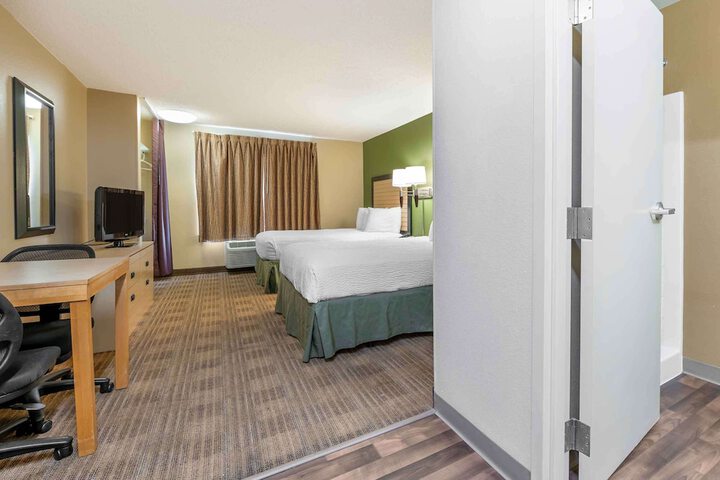 Room 16 of 25