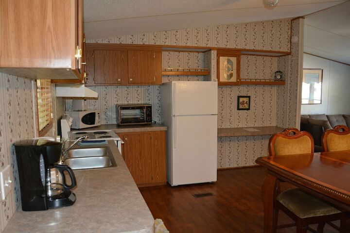 Camp Mack Lodge Marina & RV Resort