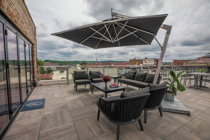 Terrace/Patio 28 of 29