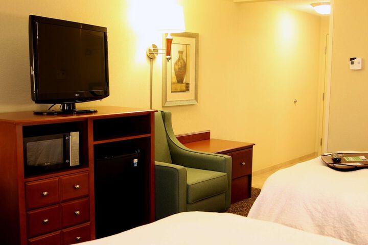 Room 25 of 39