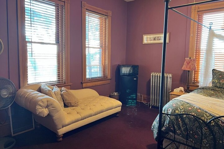 Room 20 of 80