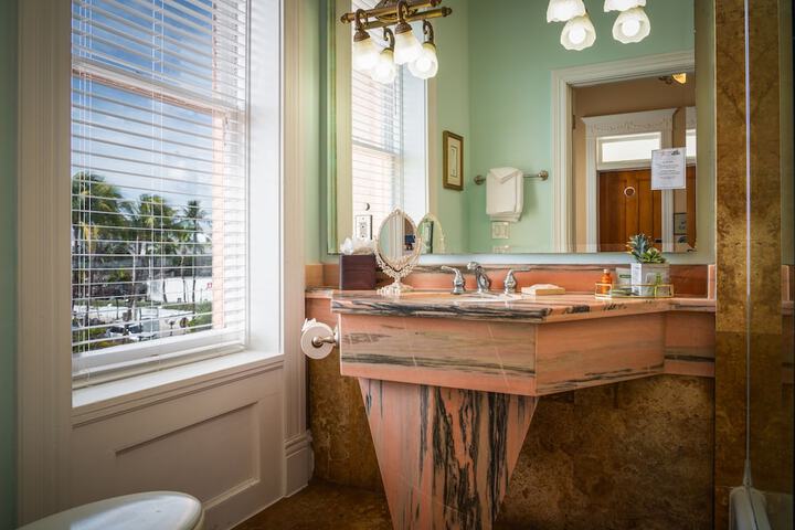 Southernmost House - Adult Exclusive
