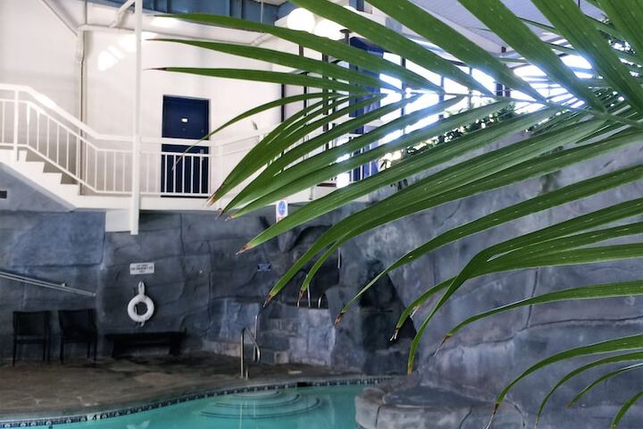 Pool 11 of 100