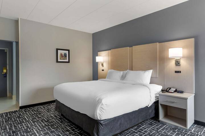 Room 42 of 58