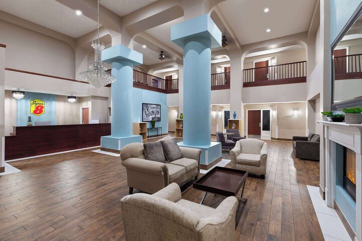 Super 8 by Wyndham Lubbock West