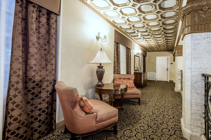 Hampton Inn & Suites Montgomery-Downtown