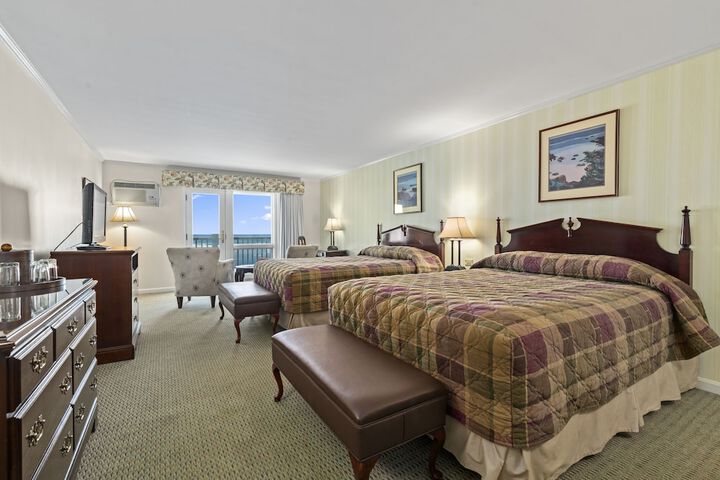Room 48 of 77
