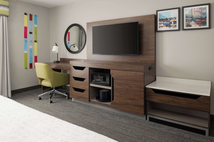 Room 18 of 27