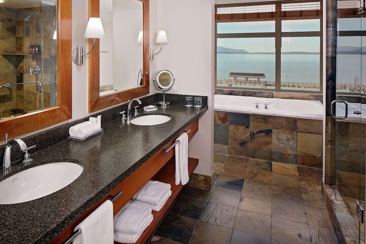 Chrysalis Inn & Spa Bellingham Curio Collection by Hilton