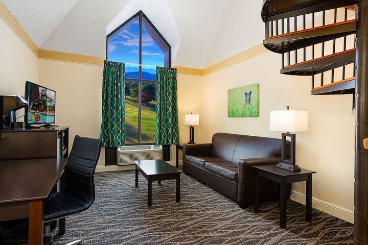 Country Cascades Waterpark Resort
