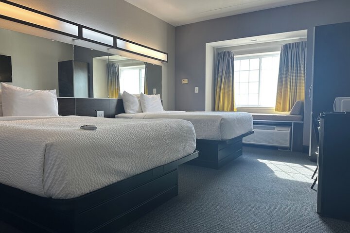 Microtel Inn & Suites by Wyndham Quincy Downtown / River Area